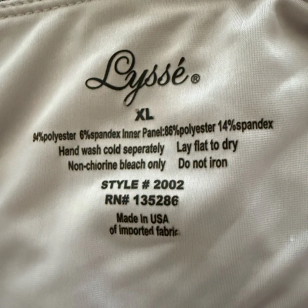 Lyssé XL High Rise Pull-On Leggings Black White Print Style 2002